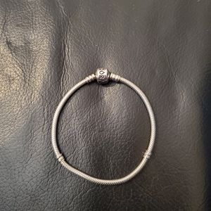 Pandora Barrel Clasp Snake Chain Bacelet 7.5 Inches